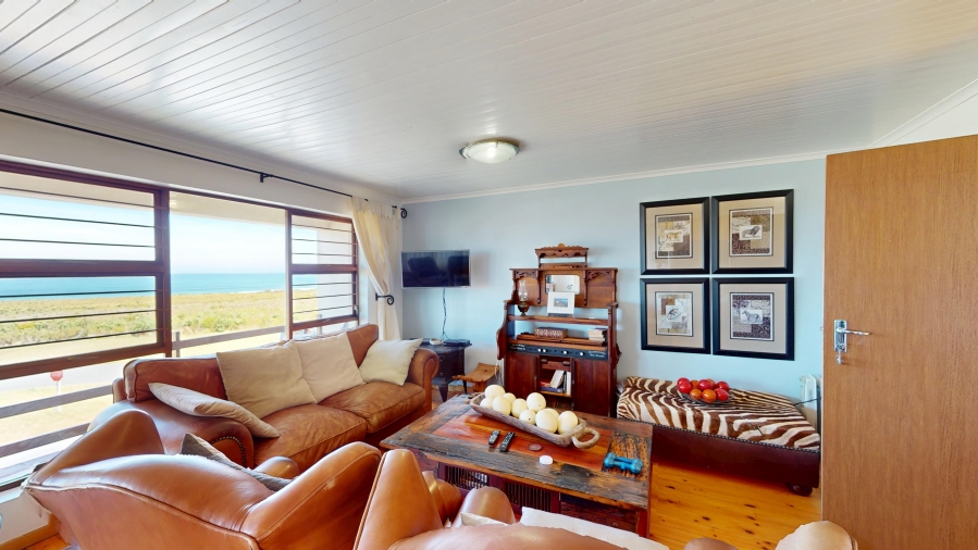 3 Bedroom Property for Sale in Palmiet Western Cape